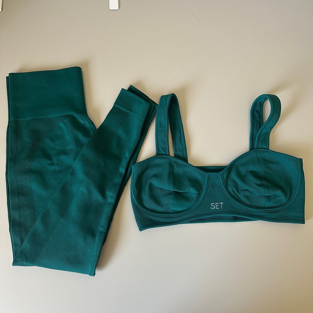 COPY - SET Active Teal Sports Bra and Leggings Set